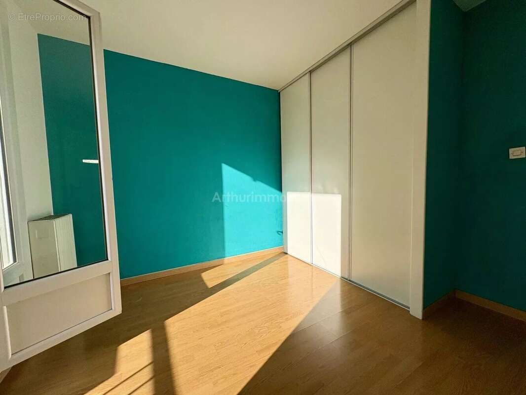 Appartement à LE PONT-DE-CLAIX
