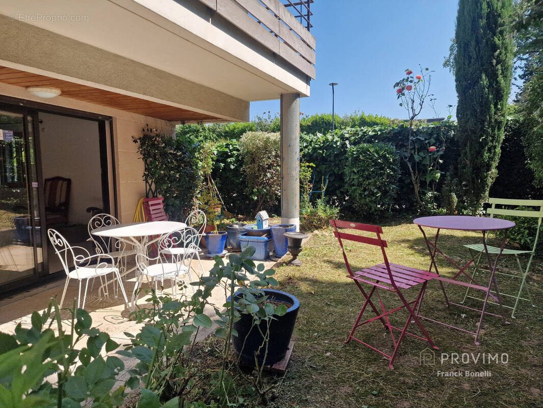 Appartement à SAINT-JULIEN-EN-GENEVOIS