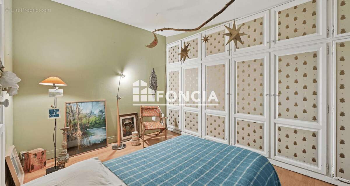 Appartement à VERSAILLES