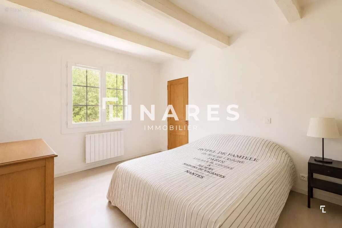 AUTHENTIQUE BIGOURDIN - Villa T6 de 160m2 - Terrain 5200m2 - 13770 Venelles - photo 17