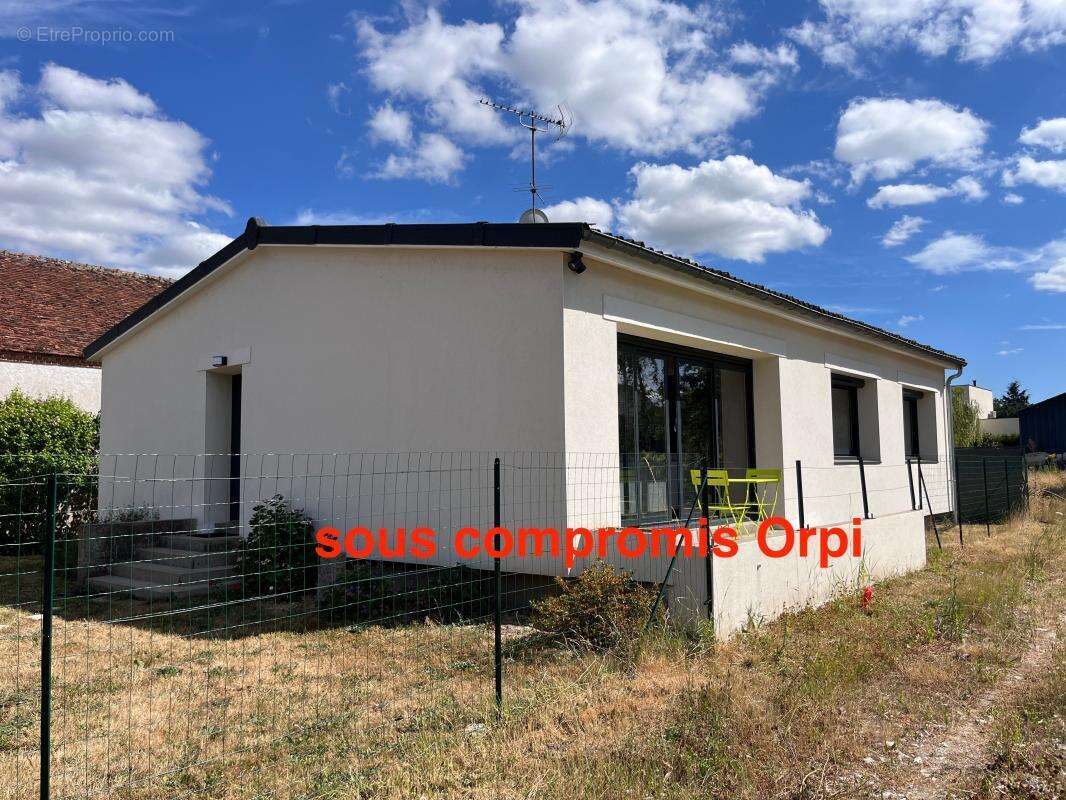 Maison à SAINT-DENIS-EN-VAL