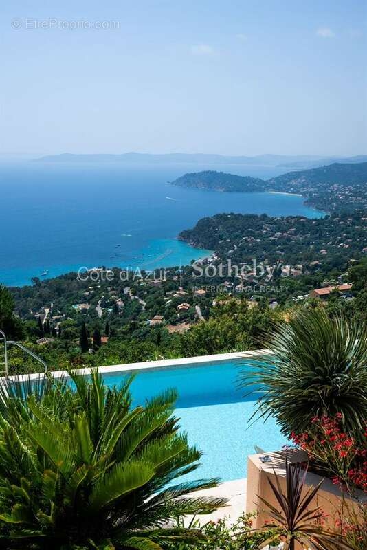 Maison à RAYOL-CANADEL-SUR-MER