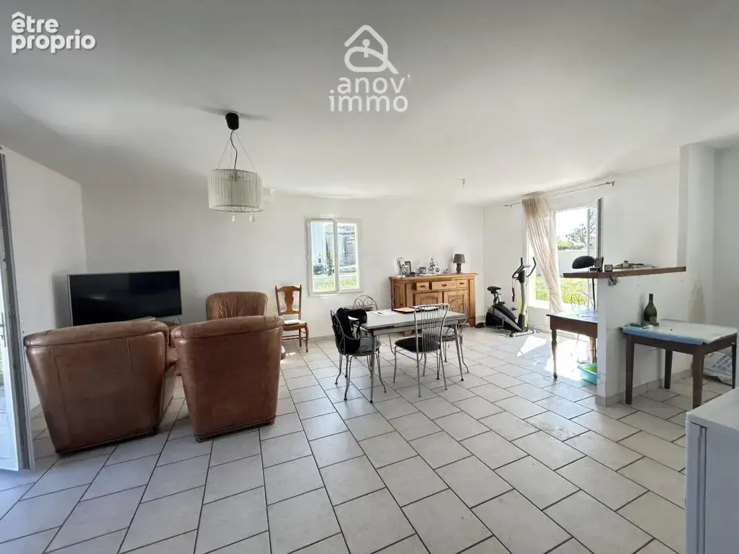 Entre JUILLAC LE COQ et SEGONZAC, Maison contemp. (120m2 hab - photo 3
