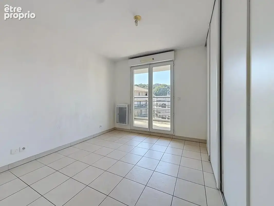2 Pièces  - Parking sous-sol - photo 8