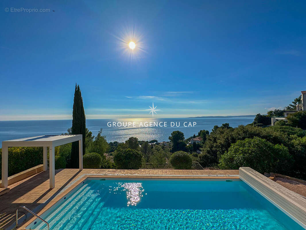 Maison à LES ISSAMBRES