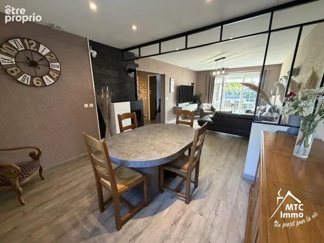 Maison familiale 111 m2 / garage 14 m2 / piscine / terrain 363 m2 - photo 5