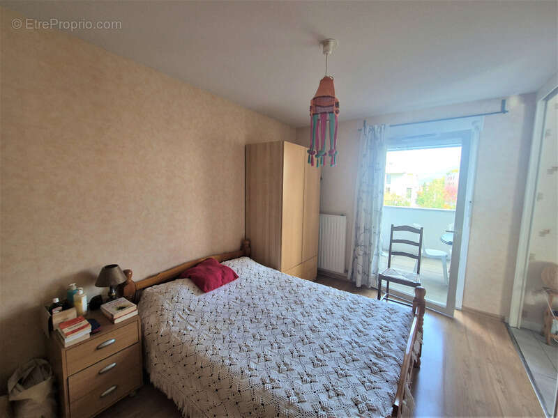 Achat Appartement T5 Duplex 93m² GRENOBLE - JEAN PERROT EN RETRAIT - 4 Chambres, Terrasse Vue Belledonne, Calme & Garage - photo 4