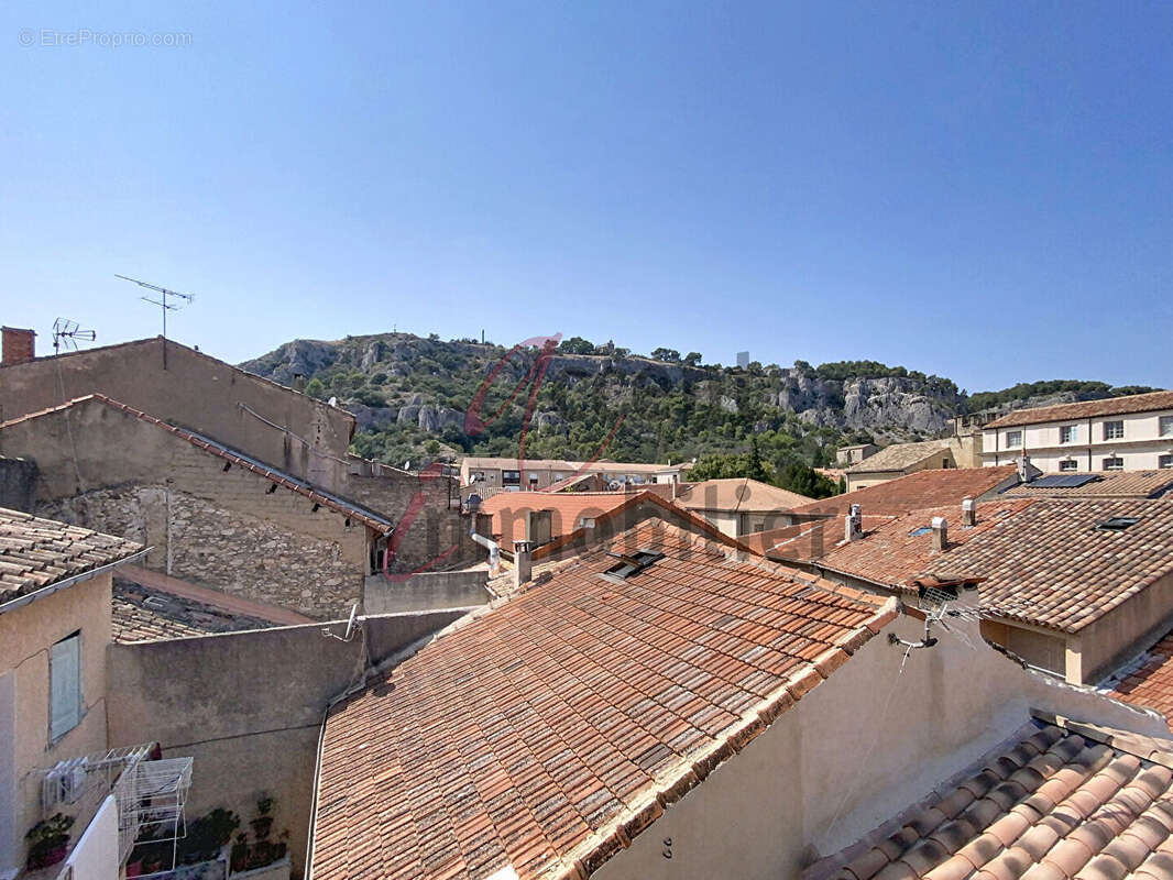 A vendre en exclusivité appartement T3 de 64m² au dernier étage d'une résidence en centre ville de Cavaillon - photo 4