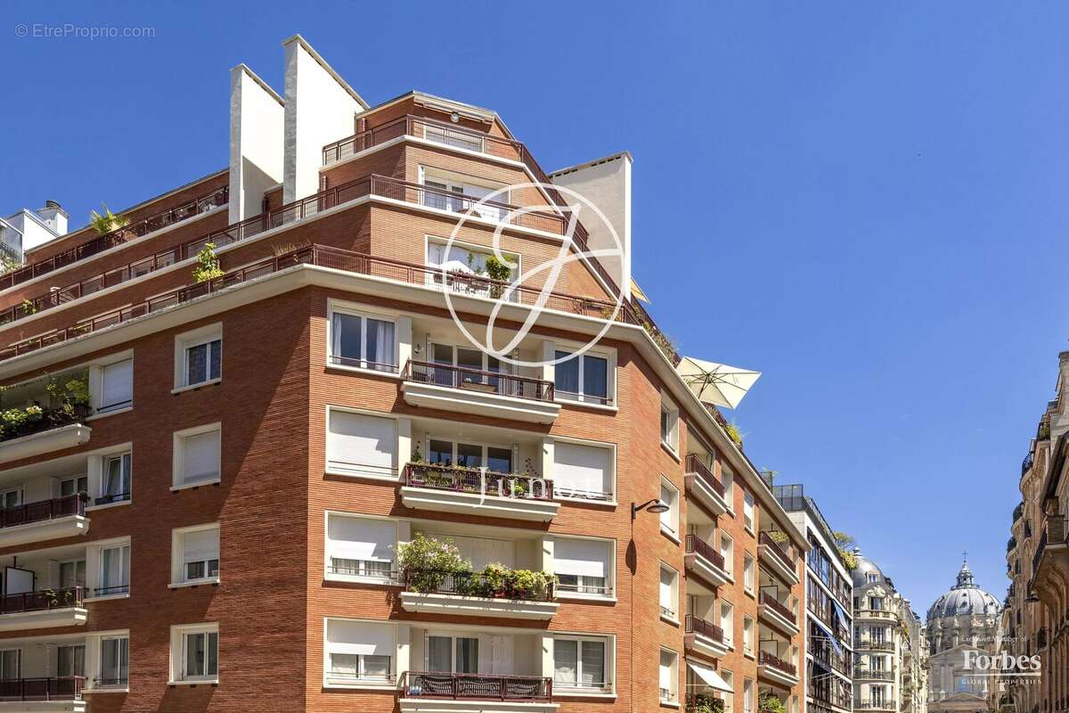 Appartement à PARIS-5E