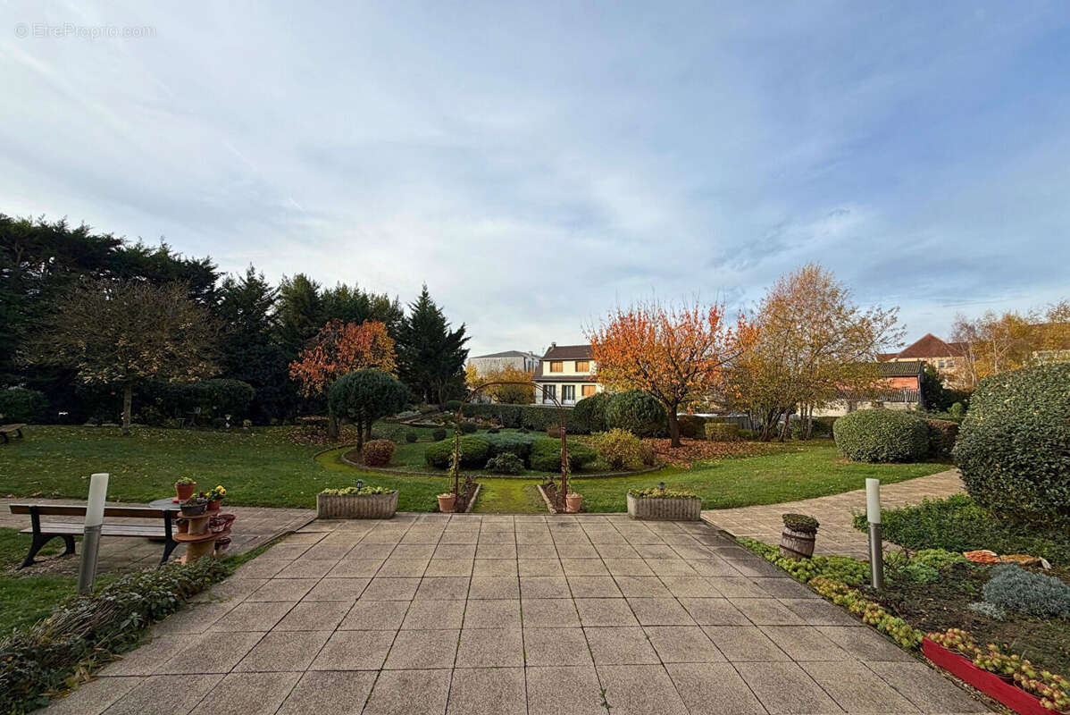 Appartement à LONGJUMEAU