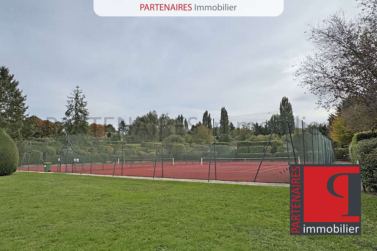 Maison à CRESPIERES