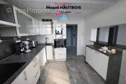 Appartement à DONVILLE-LES-BAINS