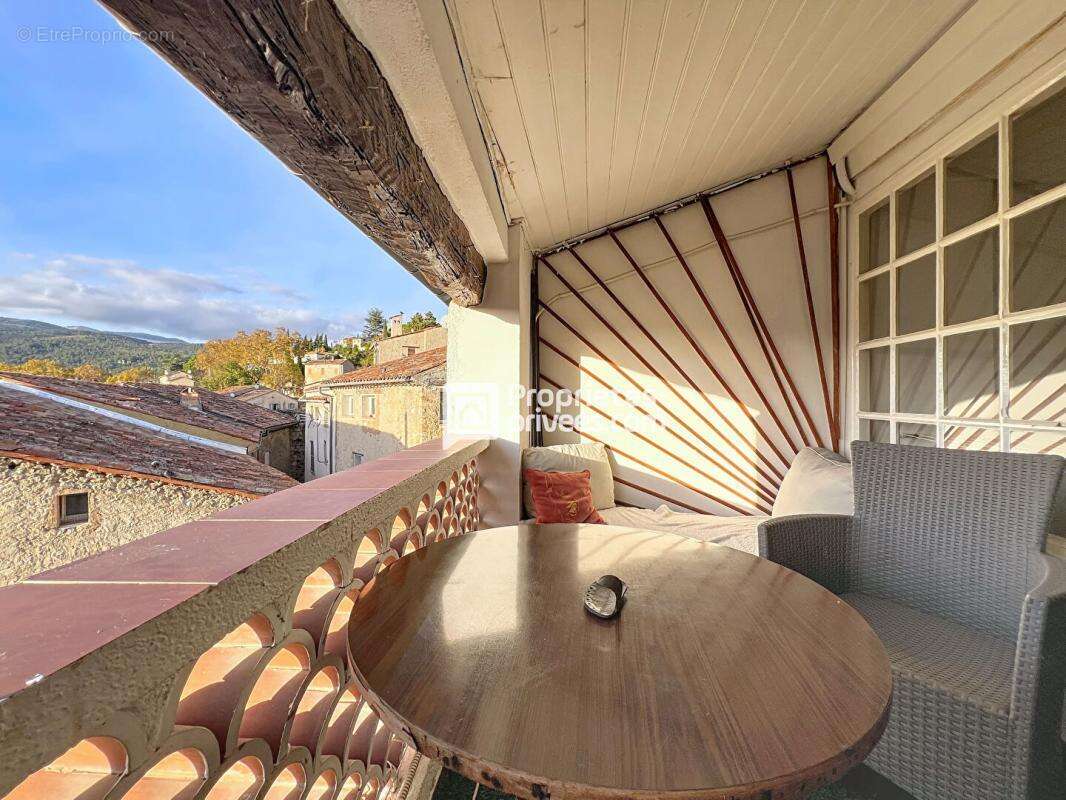 Appartement à FAYENCE