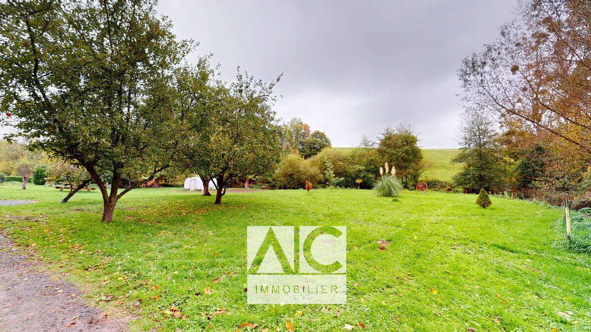Maison à CHATELAUDREN