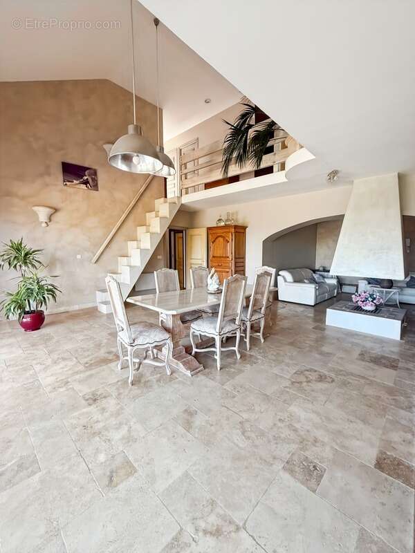 Maison à COUCHES