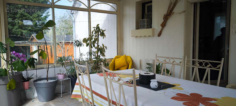 Maison à PRECIGNE