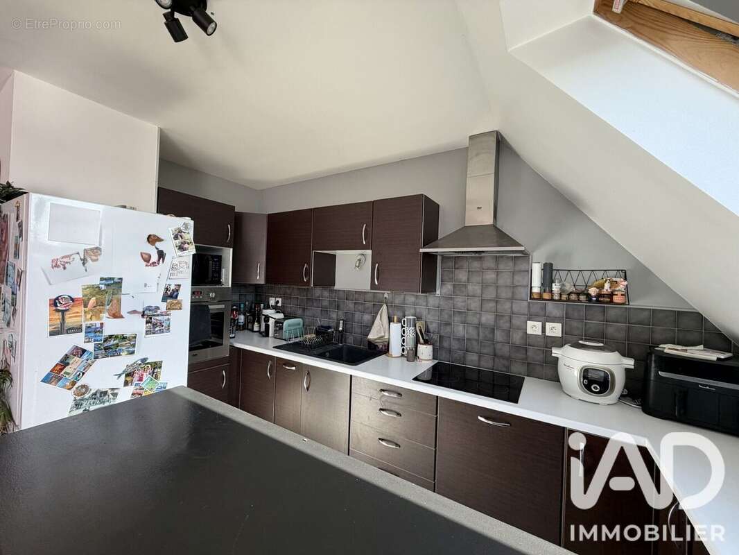 Appartement 51 m² à La Ville-Aux-Dames  - photo 5