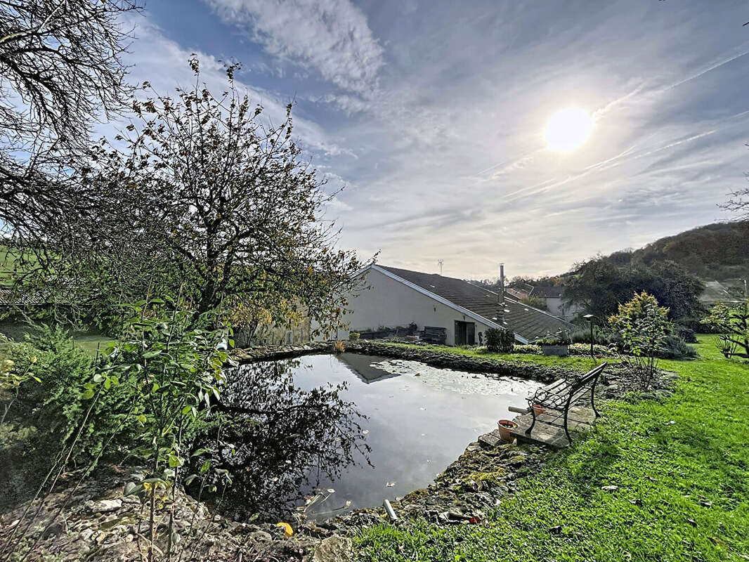 Maison à COURCELLES-SOUS-CHATENOIS