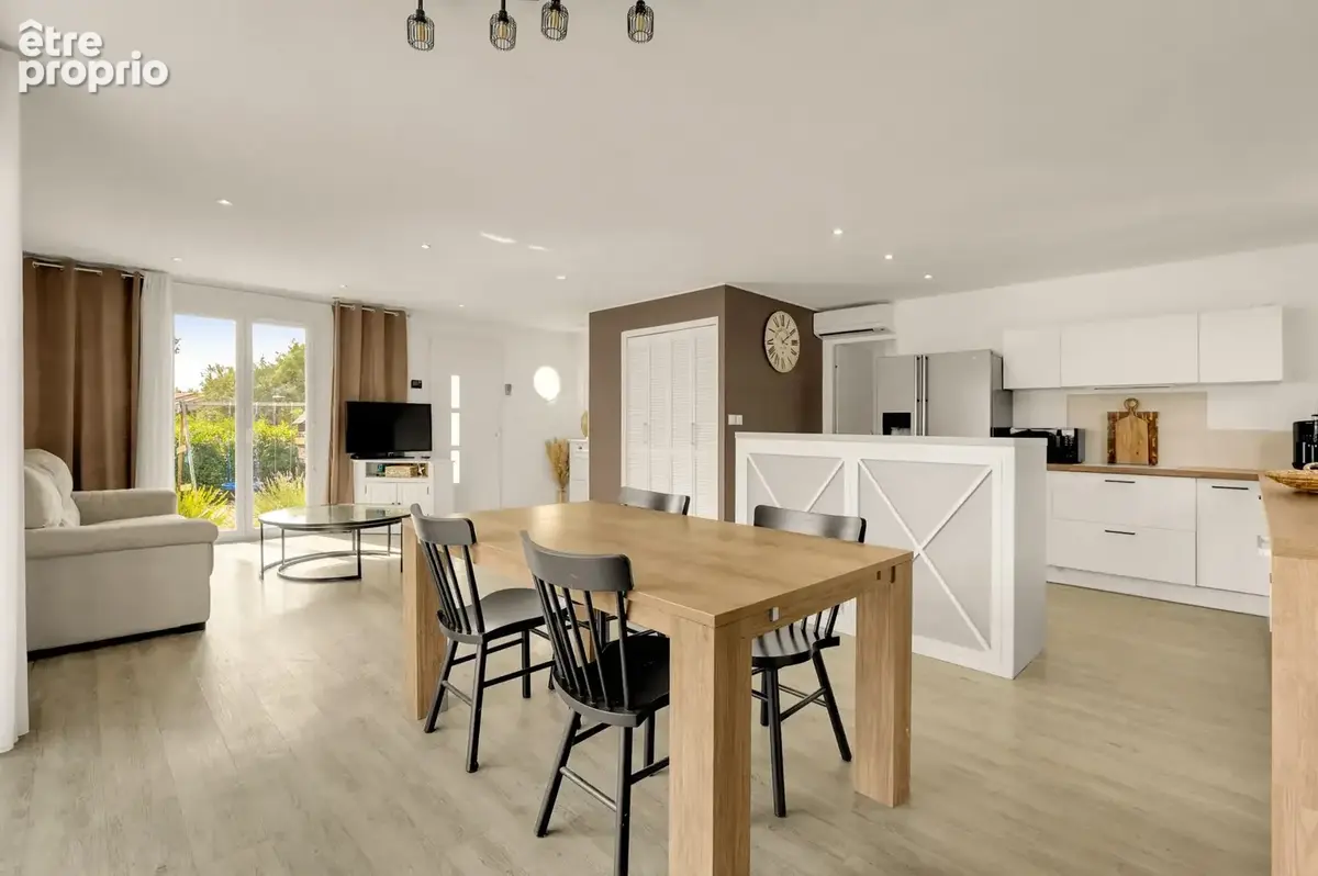 Maison 5 pièces 115 m² à vendre à La Salvetat-Saint-Gilles (31880) - photo 1