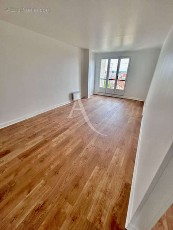 Appartement à LE BOURGET