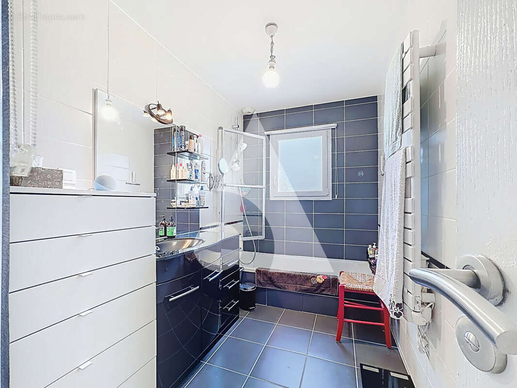 Maison à ROZIER-EN-DONZY