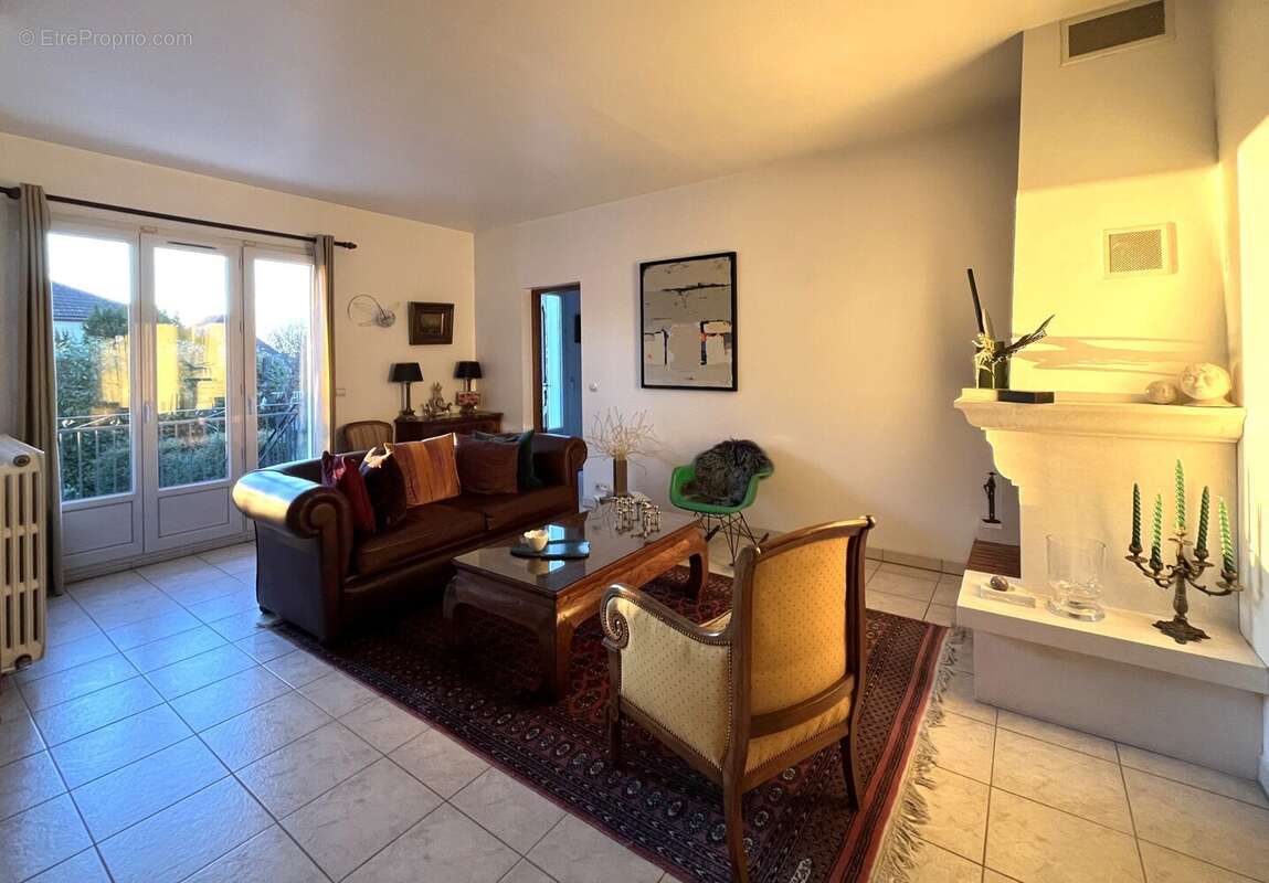 Maison à LA FRETTE-SUR-SEINE