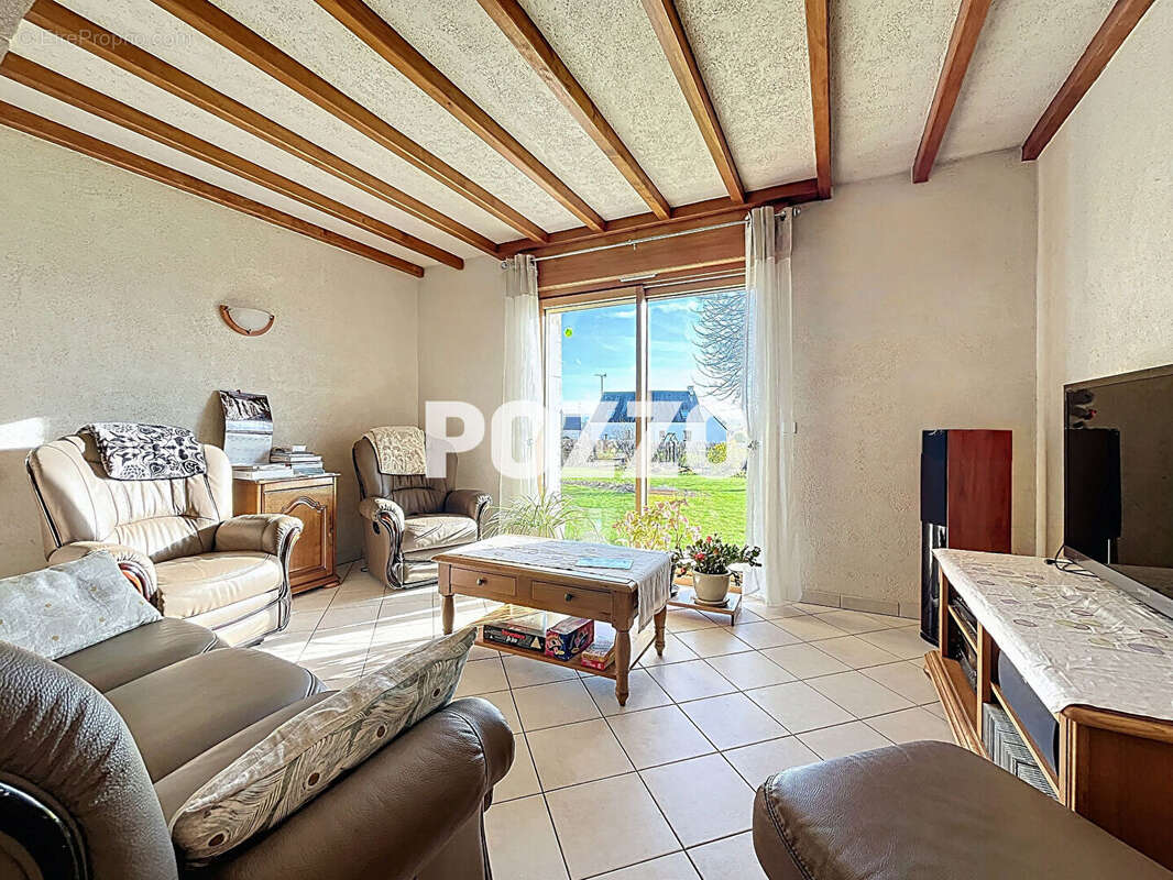 Maison à SAINT-HILAIRE-DU-HARCOUET