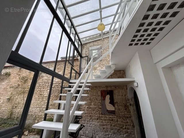 Appartement à FONTENAY-LE-COMTE