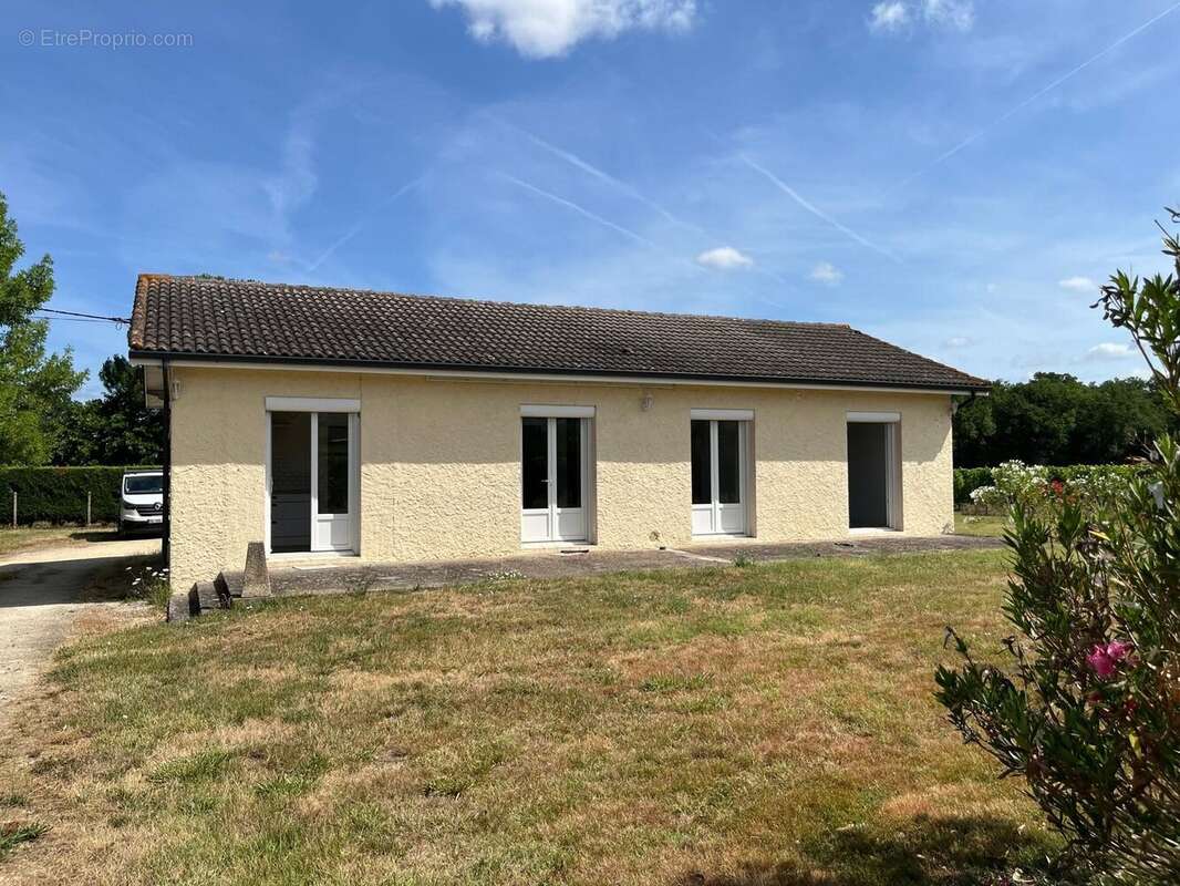Maison à LAMONZIE-SAINT-MARTIN