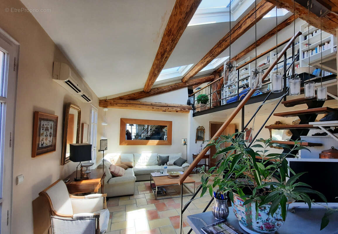 Appartement à NIMES