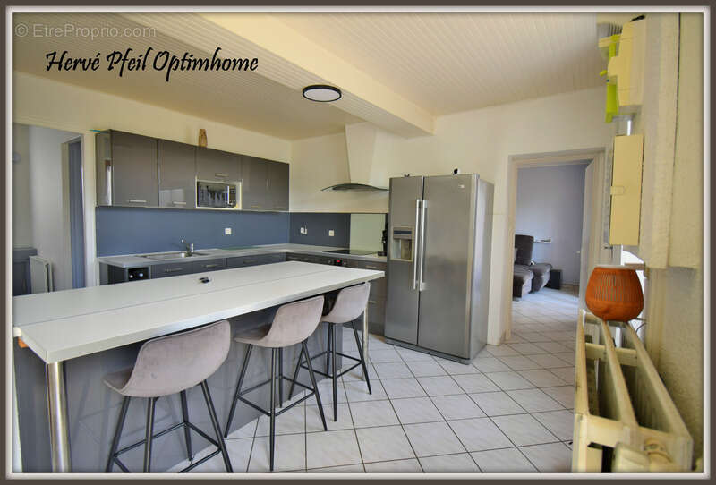 Une maison familiale avec cachet et prestations rénovées-5 pièces ; 135m² sur 1000m² de terrain - photo 15