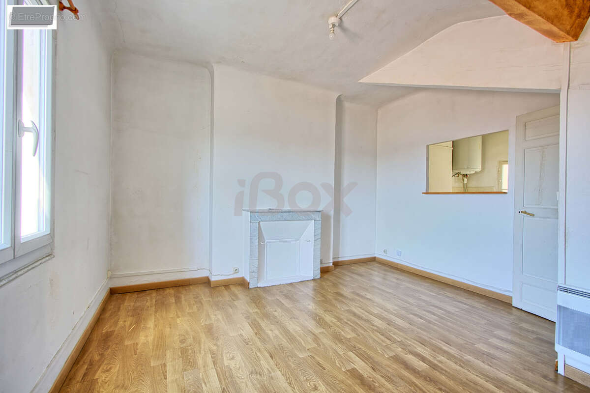 TOULON HAUTE VILLE Appartement 2 pièces - photo 2