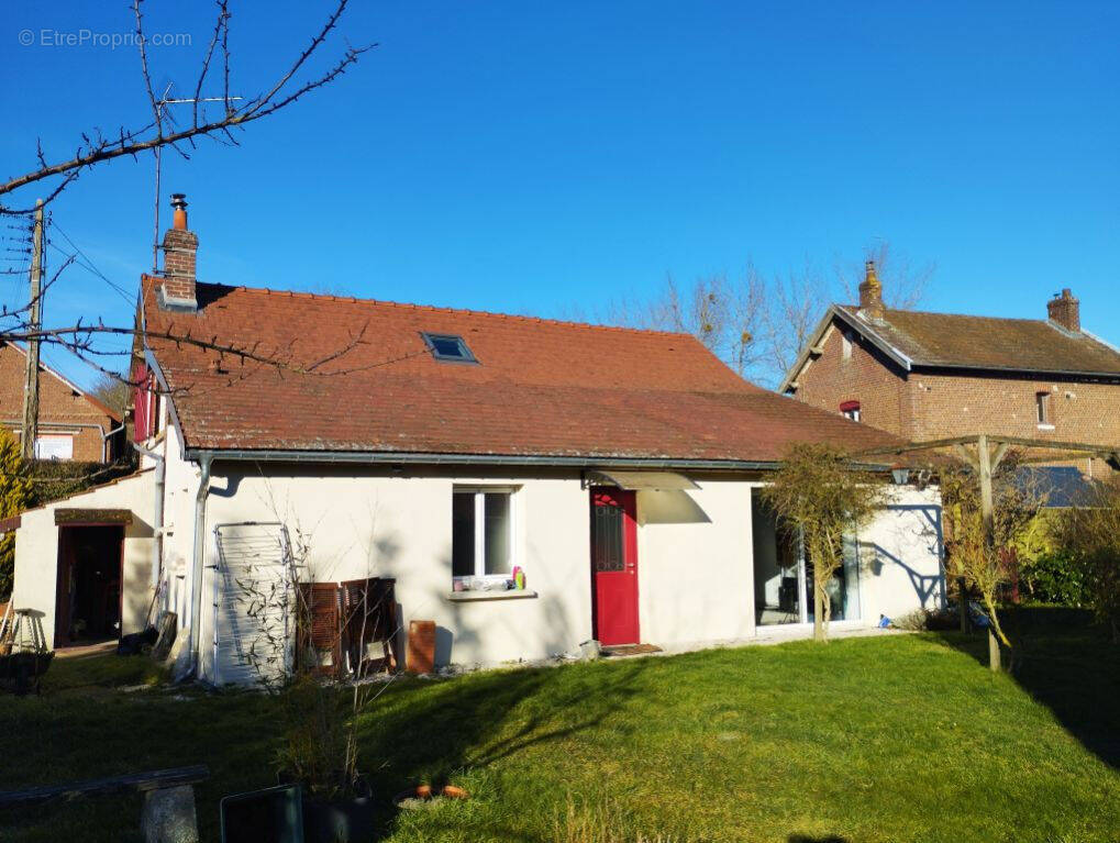 Photo 1 - Maison à CREVECOEUR-LE-GRAND