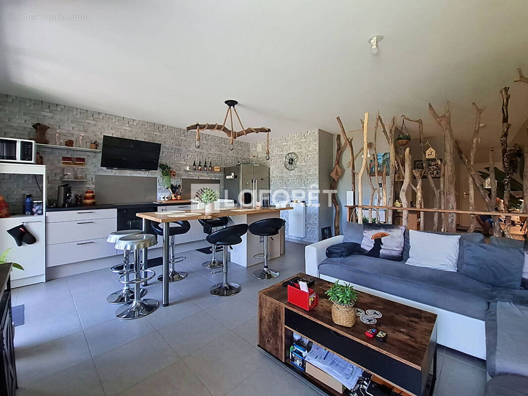 Appartement à COGNIN