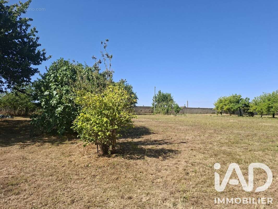 Terrain 3522 m² à Maine-De-Boixe  - photo 3
