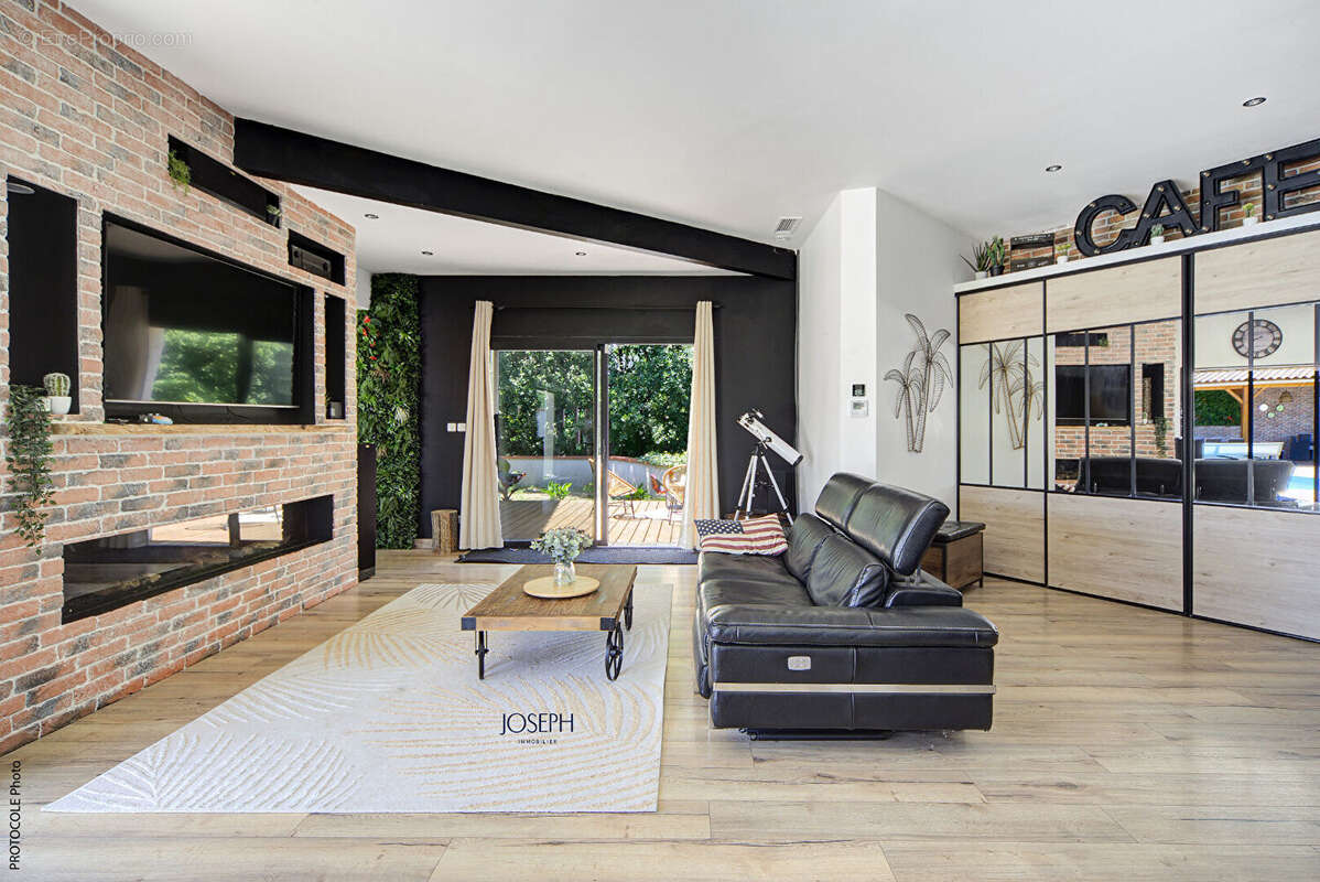 Villa de plain pied a pins justaret avec piscine - photo 2