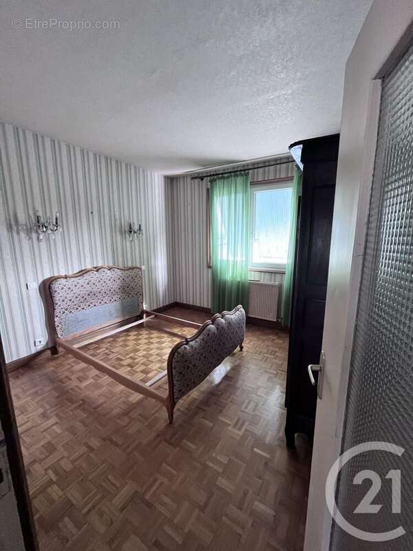 Maison à MUR-DE-BARREZ