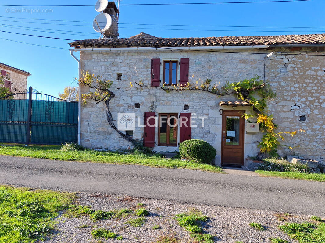 Maison à SAINT-BEAUZILE