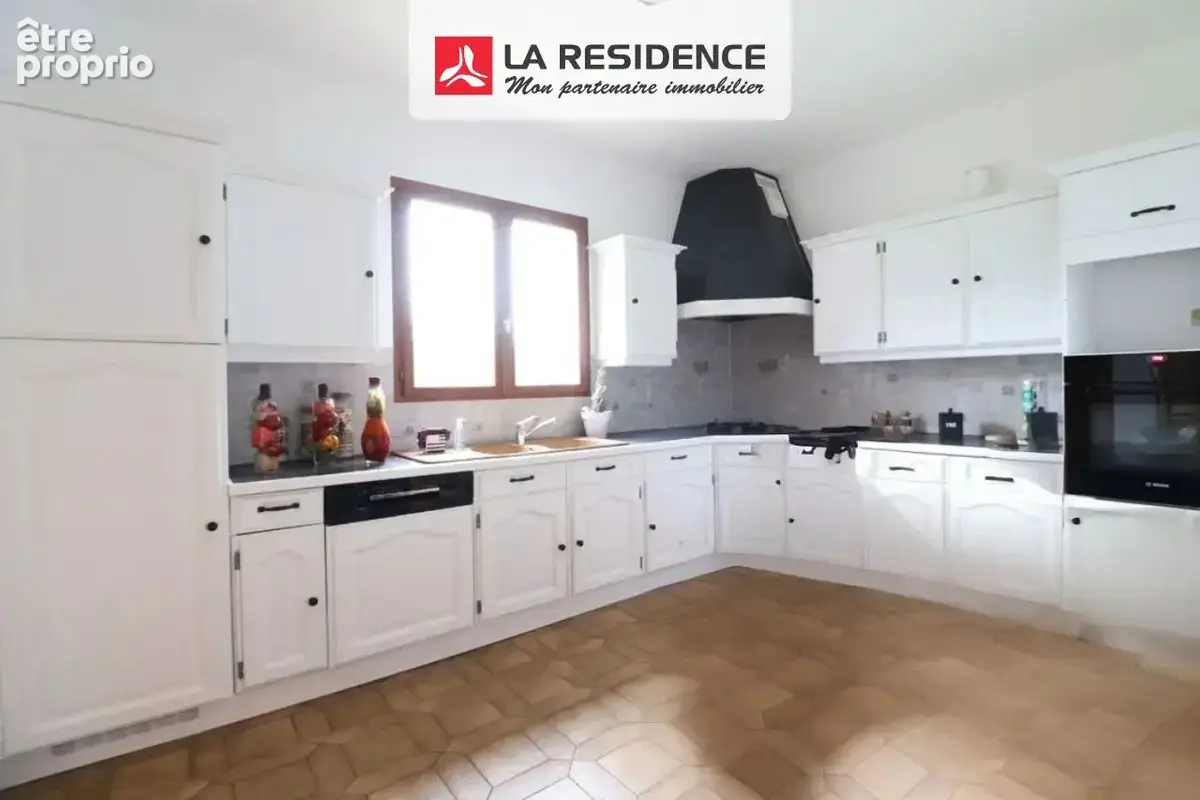 Maison 6 pièces 125 m² à vendre à L'etang-La-Ville (78620) - photo 7