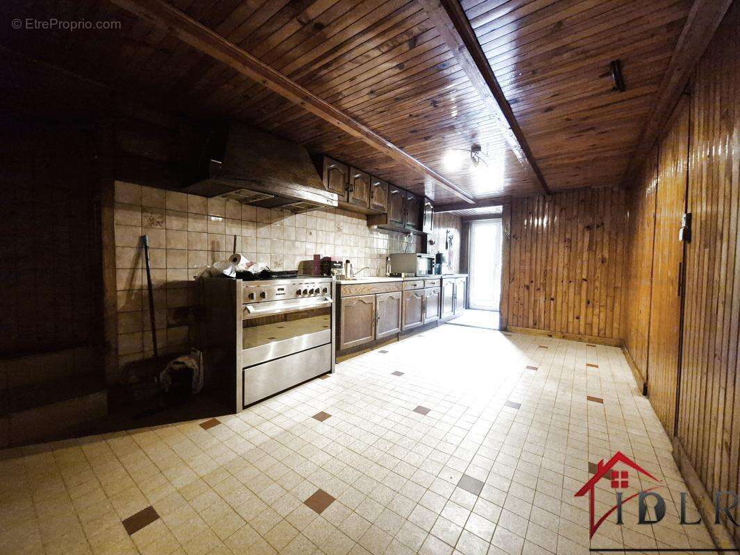 Maison à fort potentiel sur beau terrain - photo 10