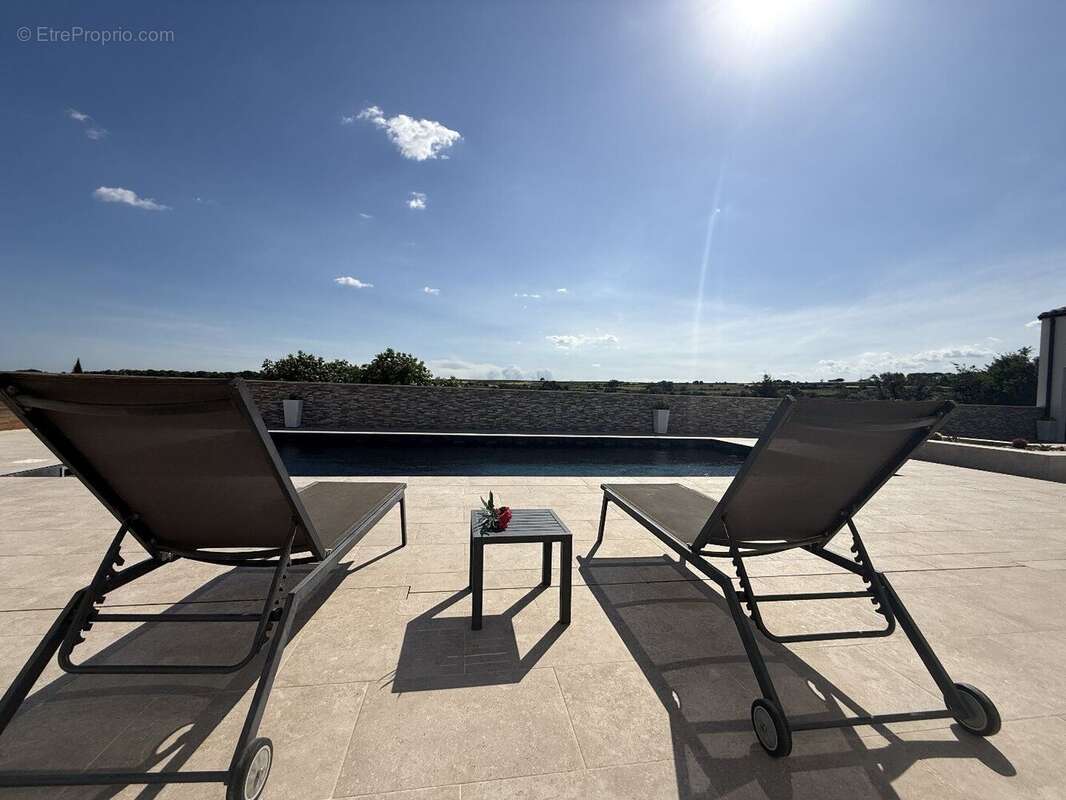 Maison 293 m² à Magalas  - photo 2