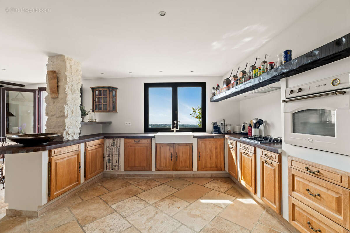 Maison 262 m² à Vence  - photo 9