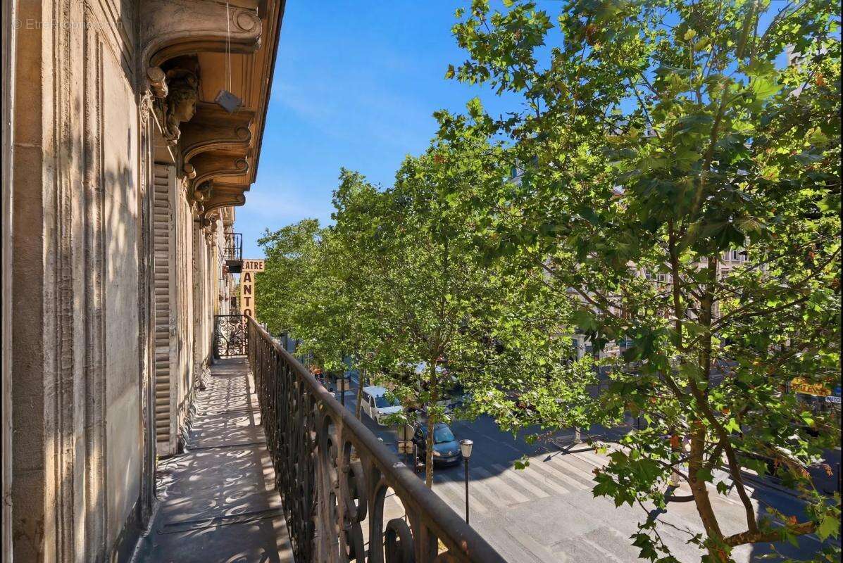 Appartement à PARIS-10E