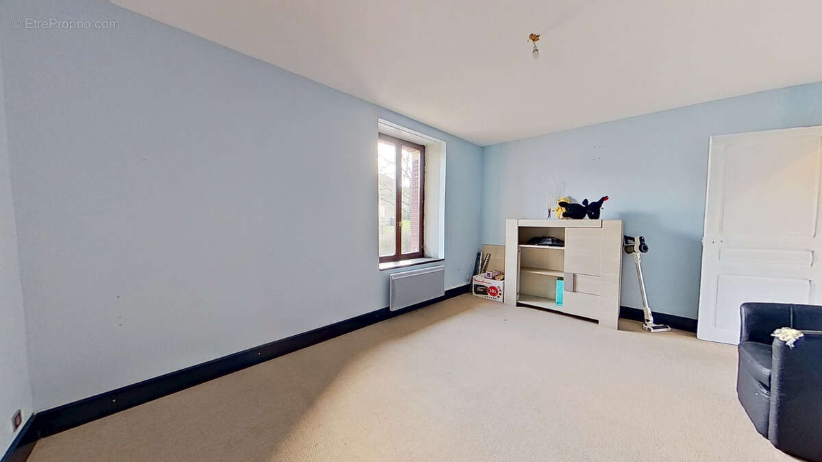 Maison à MONCEL-SUR-SEILLE