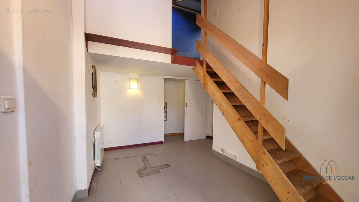 Maison ancienne à rénover au coeur du Palais, face à la mer - photo 9