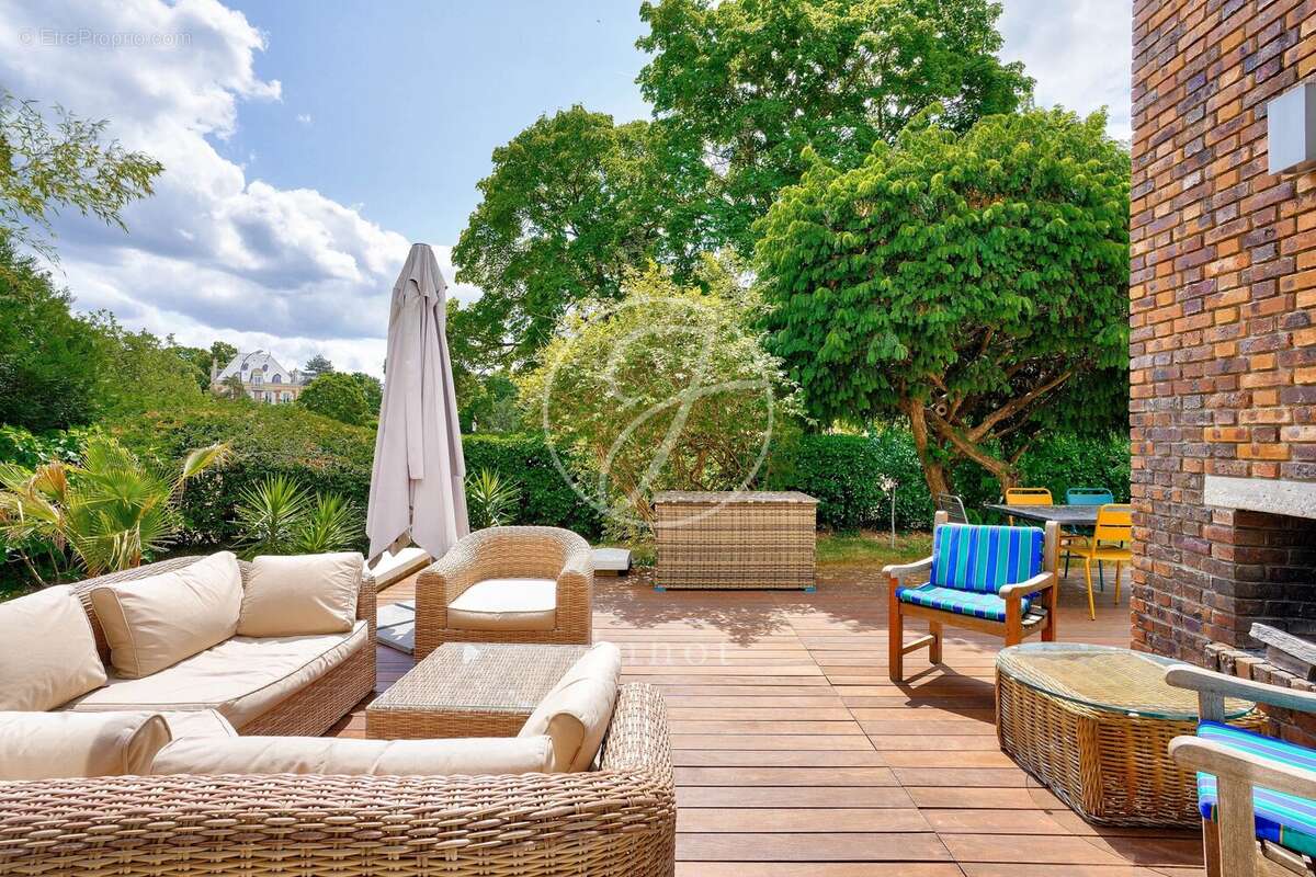 Maison à LE VESINET