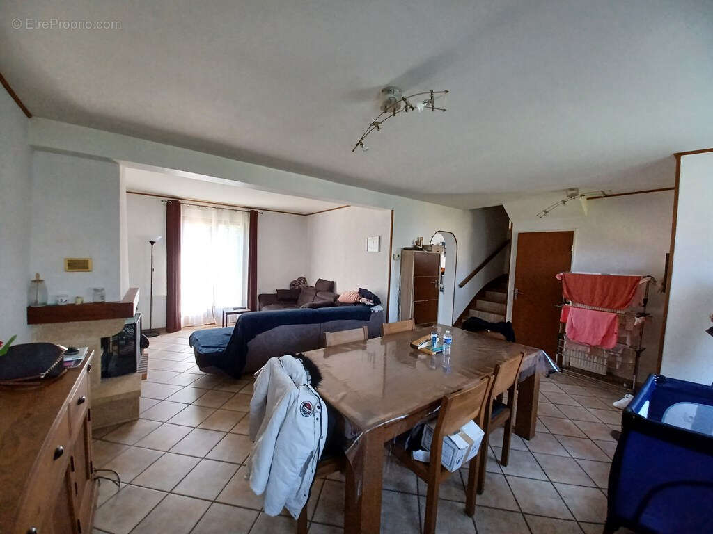 Maison à LIZY-SUR-OURCQ