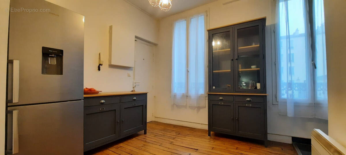Appartement à PARIS-20E