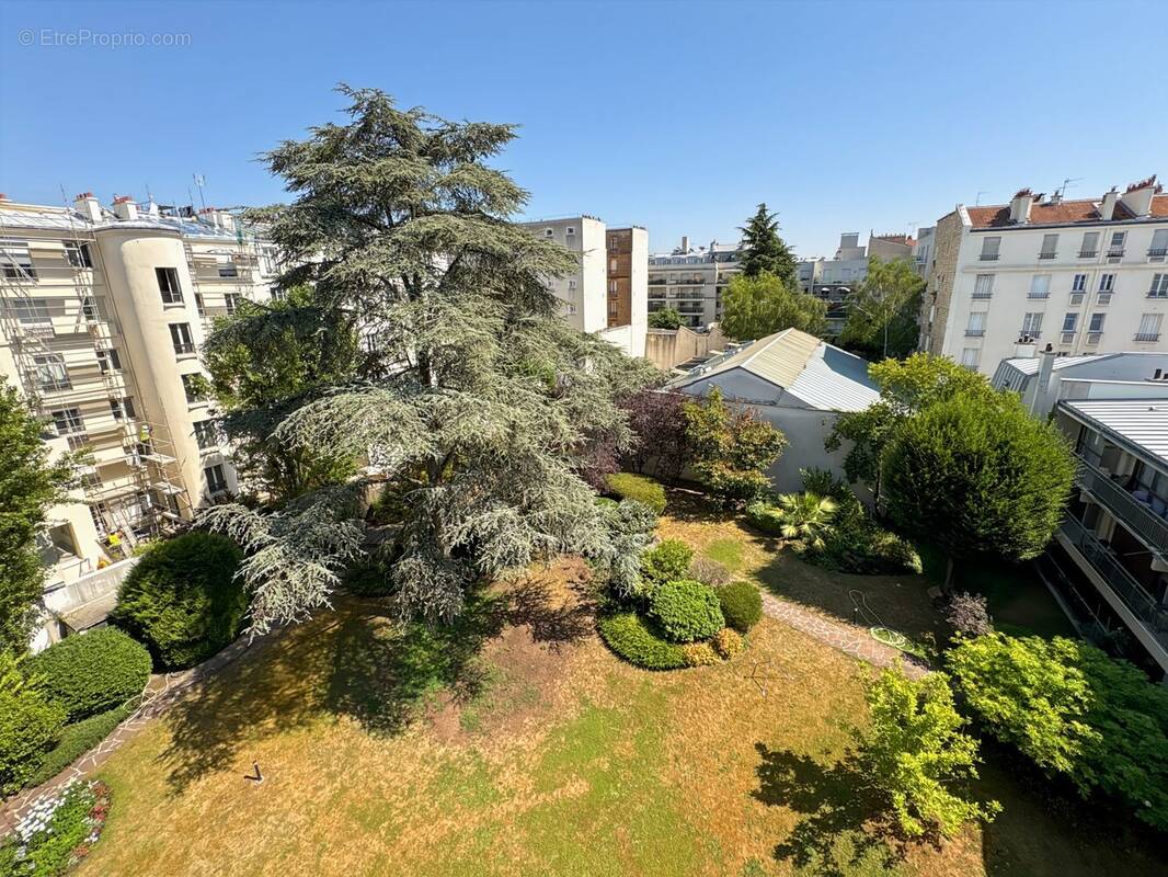 Appartement à LEVALLOIS-PERRET