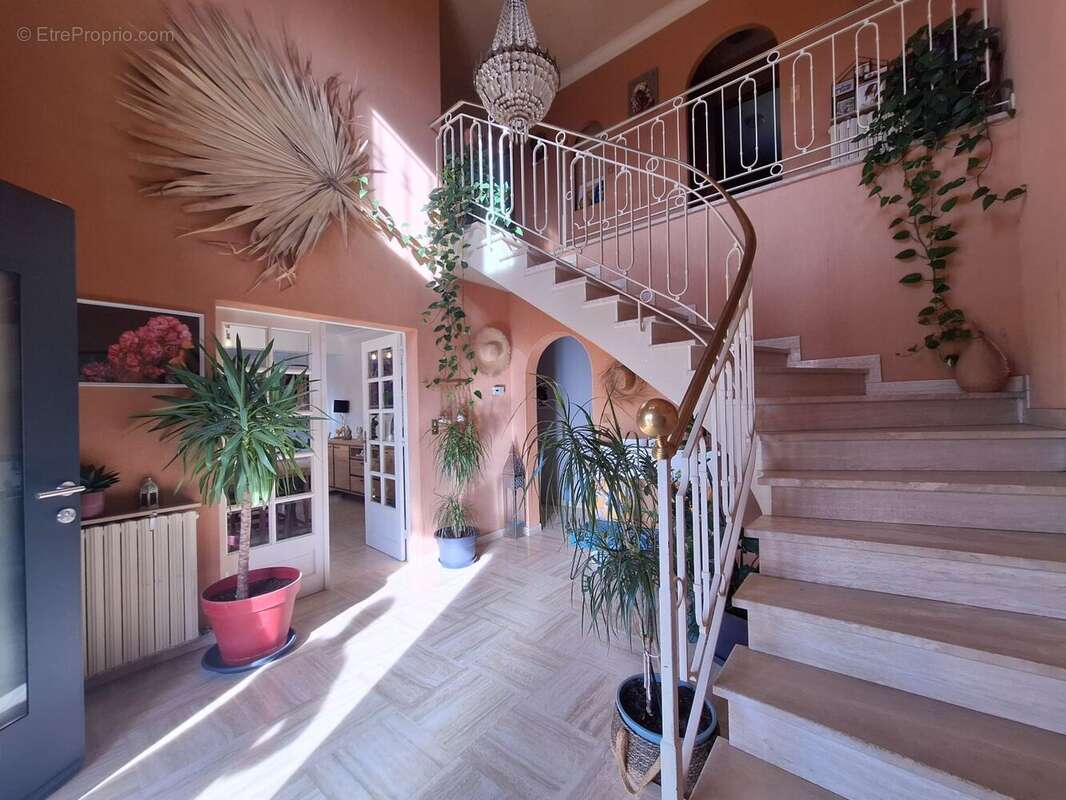 winding staircase - Maison à BOULOGNE-SUR-GESSE
